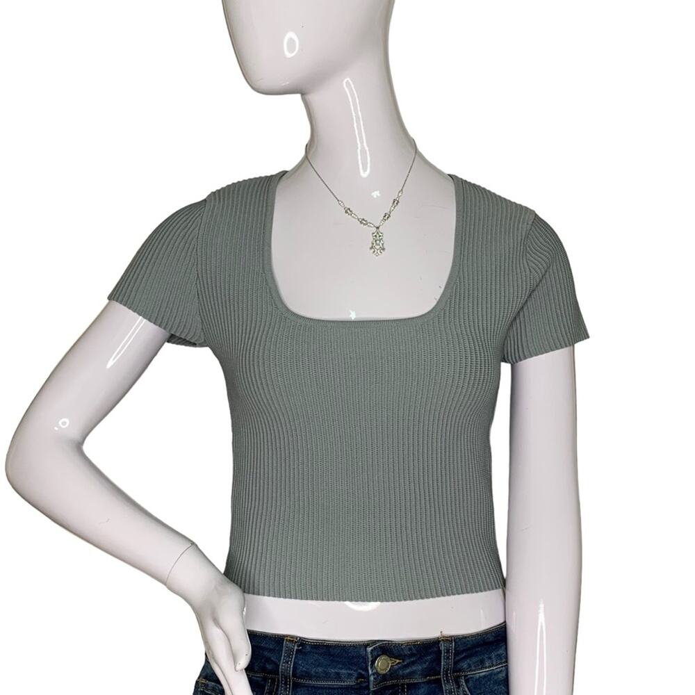Forever 21 NWT Sweater Top Short Sleeve Gray Square Neck Size S